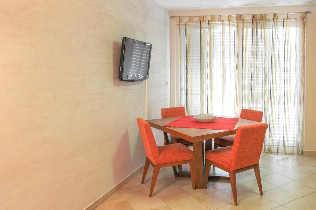 Apartments Lila Aurea Petrovac الغرفة الصورة