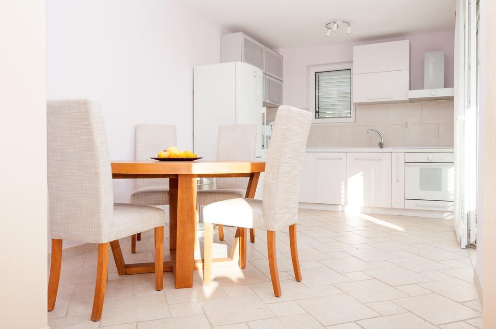 Apartments Lila Aurea Petrovac الغرفة الصورة