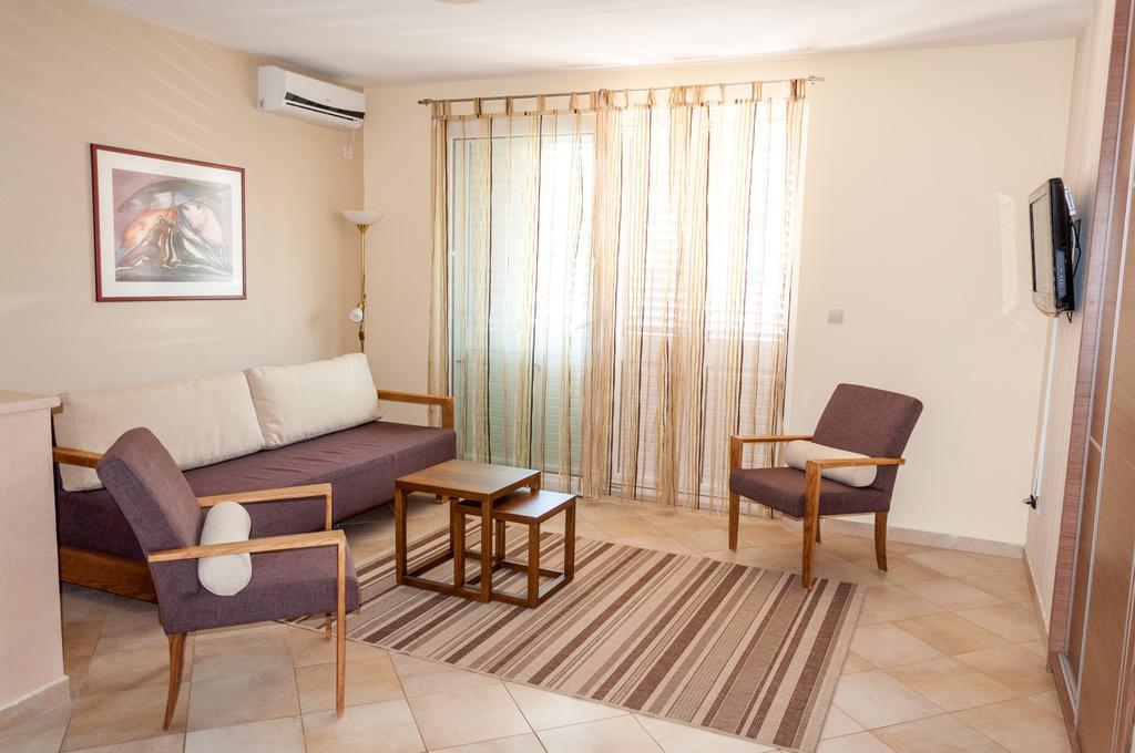 Apartments Lila Aurea Petrovac الغرفة الصورة
