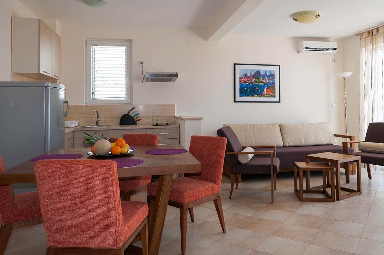Apartments Lila Aurea Petrovac المظهر الخارجي الصورة