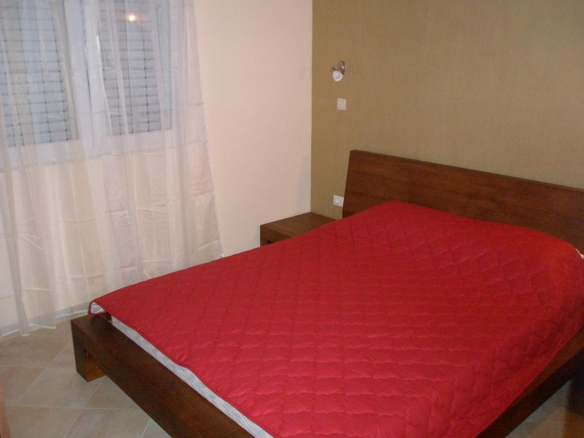 Apartments Lila Aurea Petrovac المظهر الخارجي الصورة